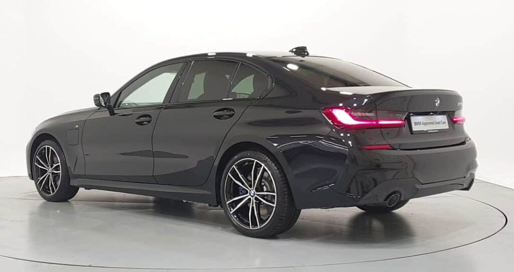 2021 BMW 330e
