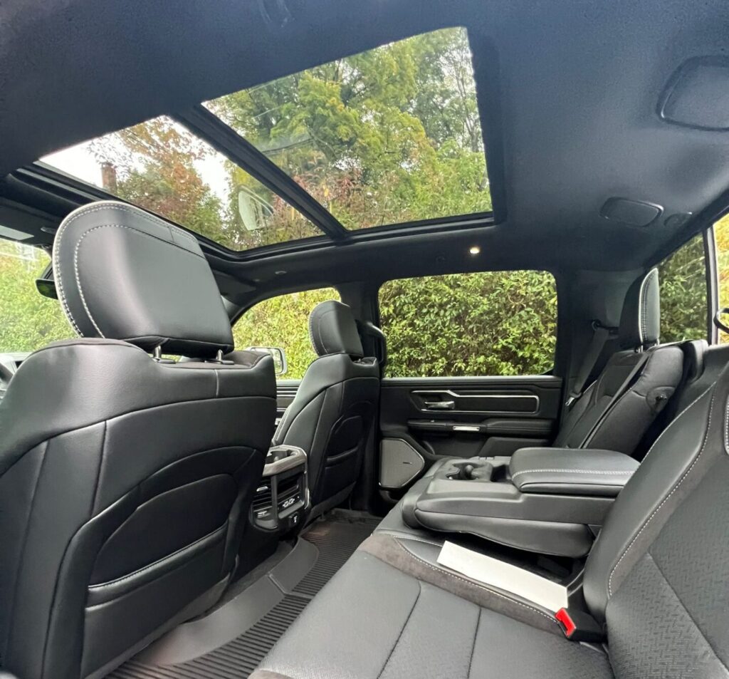 2025 Ram 1500 Laramie Crew Cab seats